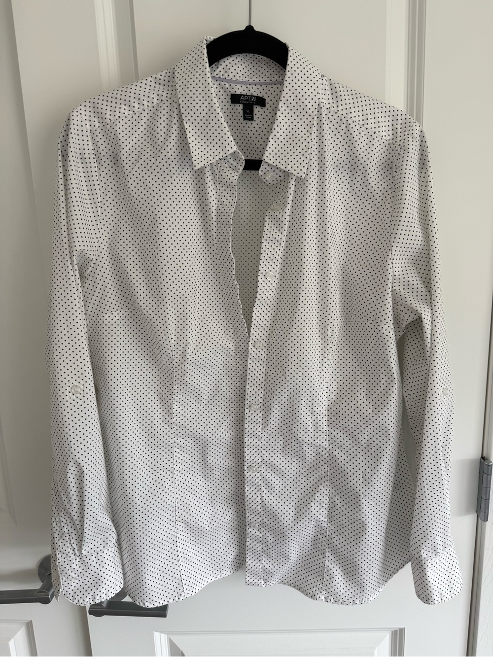 Apt. 9 Women’s White Dress Shirt with Black Micro Dot Print